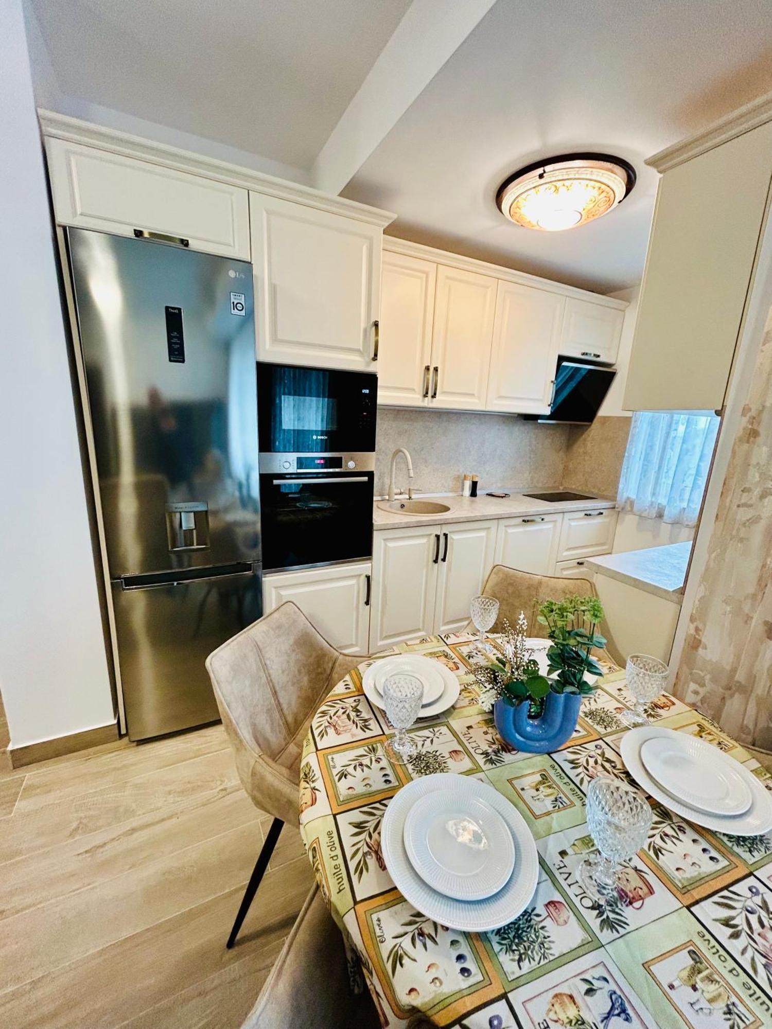 Dis Mamaia Nord Apartment Constanta Luaran gambar