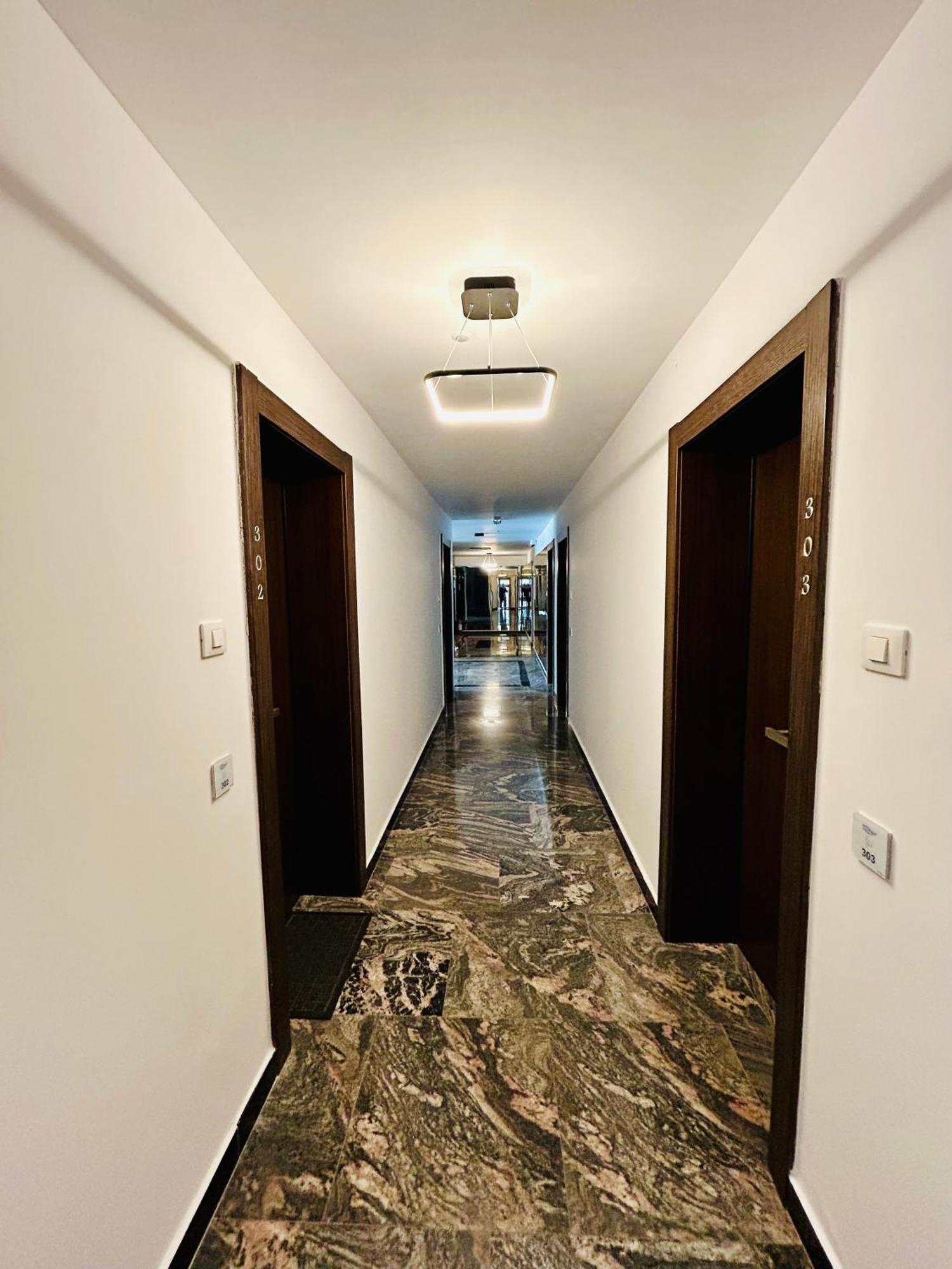 Dis Mamaia Nord Apartment Constanta Luaran gambar