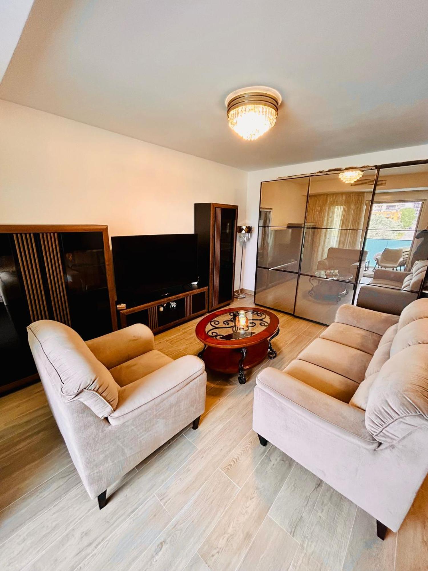 Dis Mamaia Nord Apartment Constanta Luaran gambar