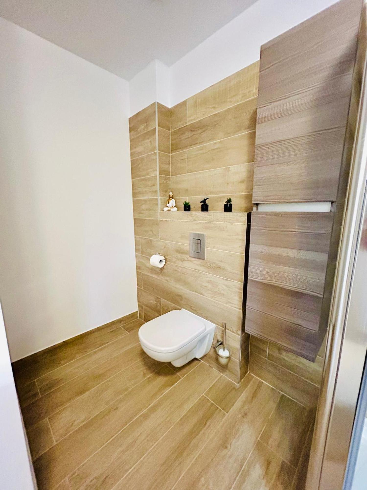 Dis Mamaia Nord Apartment Constanta Luaran gambar