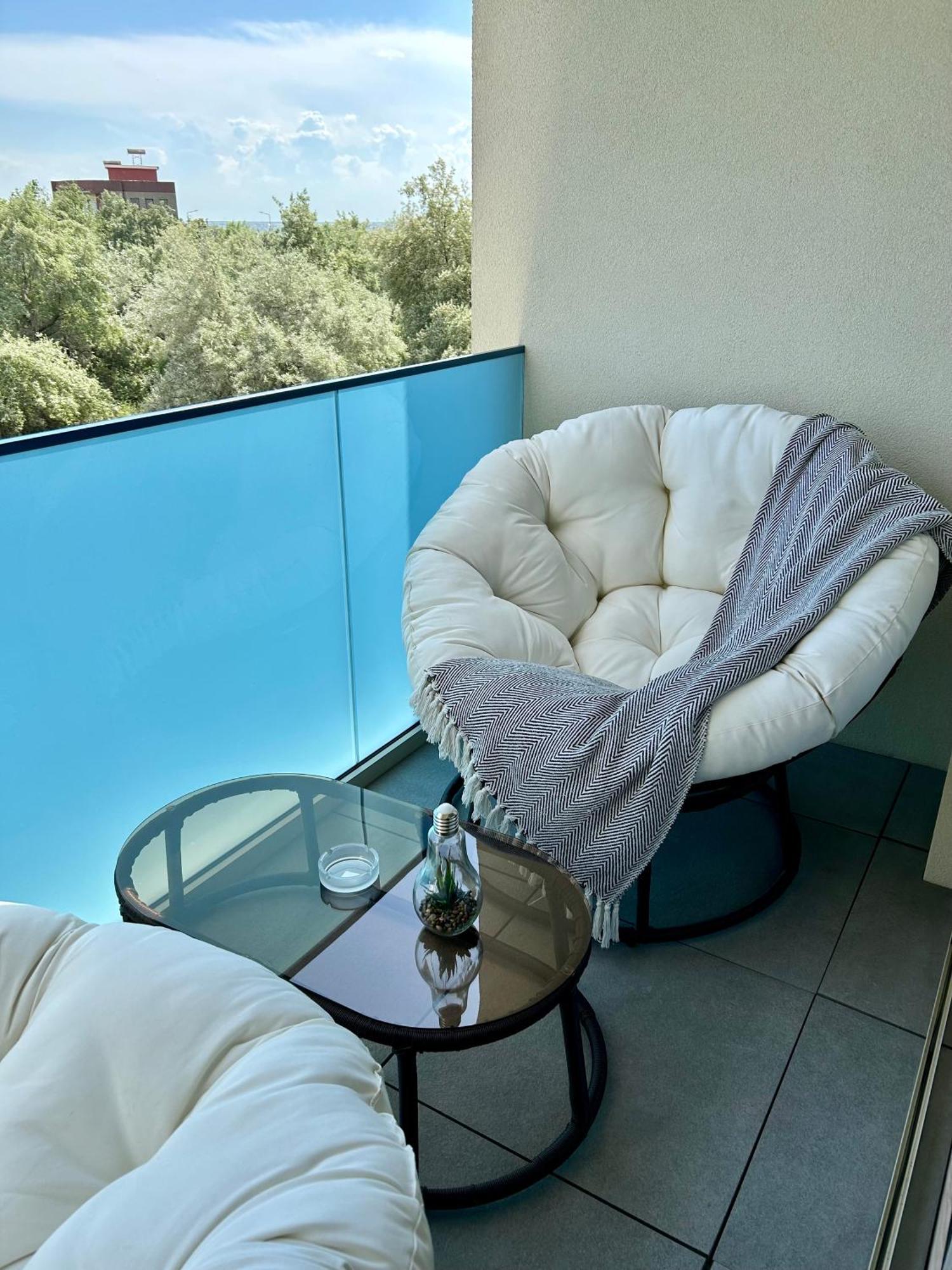 Dis Mamaia Nord Apartment Constanta Luaran gambar