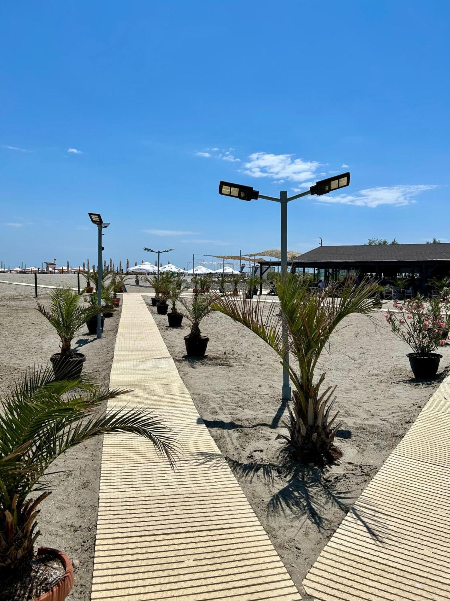 Dis Mamaia Nord Apartment Constanta Luaran gambar